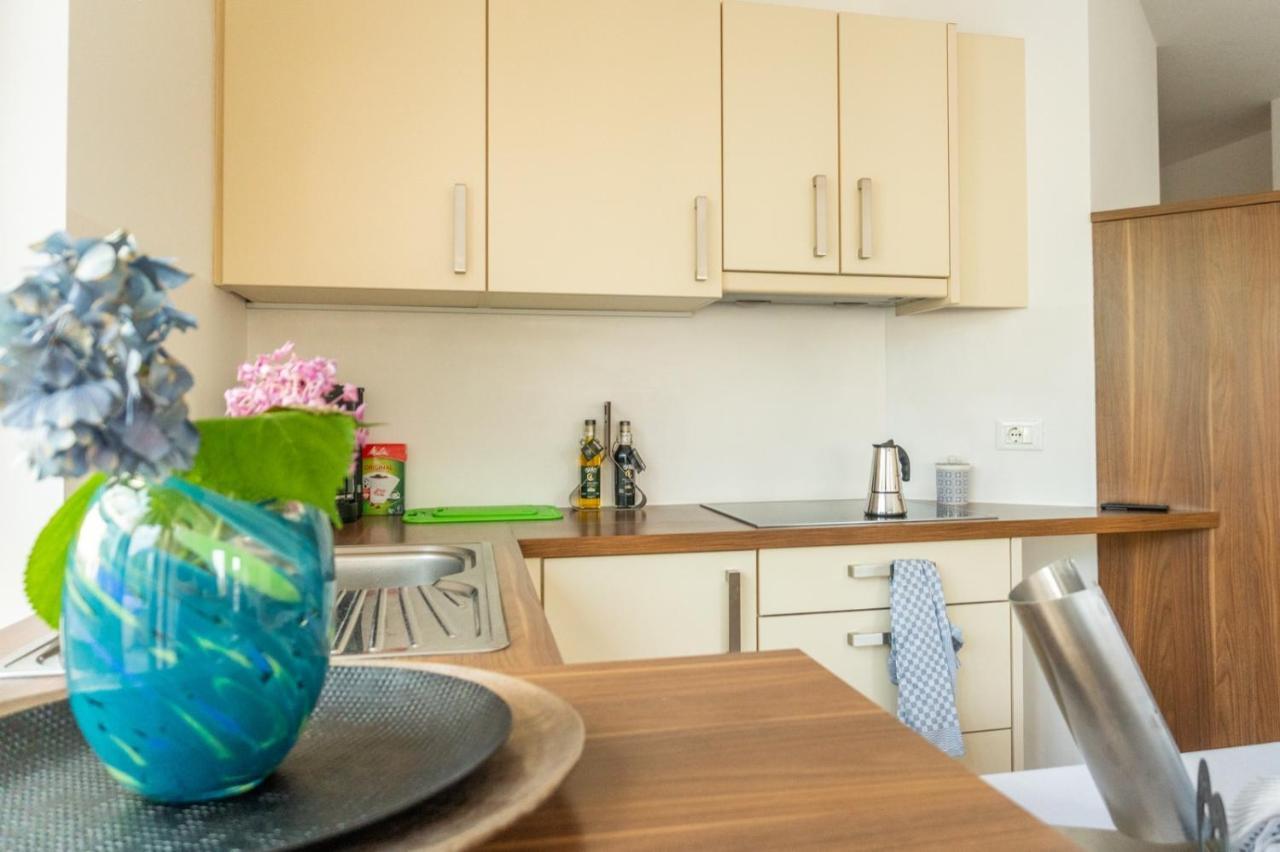 Ferienwohnung Mit Garage, Fahrradraum Und Sehr Grosser Sonnenverwoehnten Terrasse Лагундо Екстер'єр фото